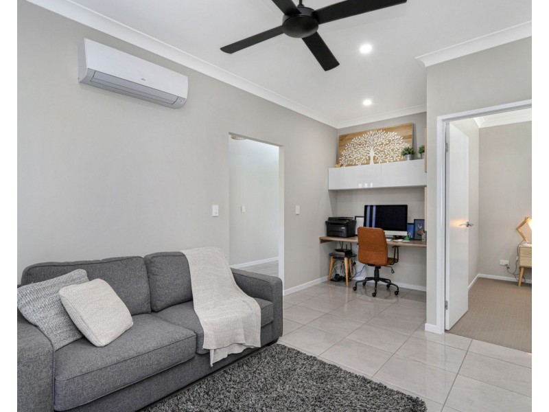 9 Macintyre Crescent, Pelican Waters QLD 4551