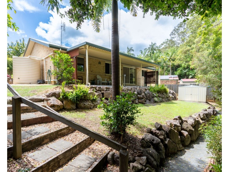 16 Holyn Close, Woombye QLD 4559