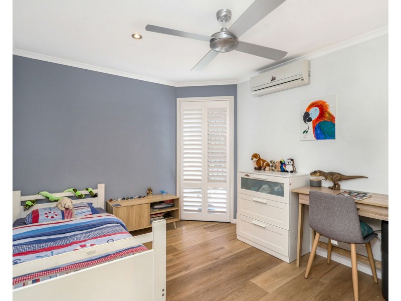 11 Anglia Place, Little Mountain QLD 4551