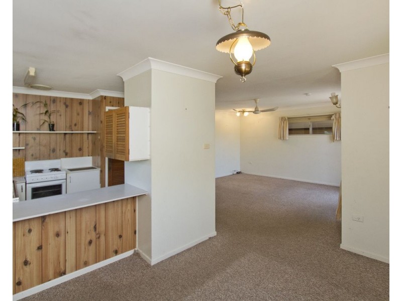 4 Maryann Street, Golden Beach QLD 4551