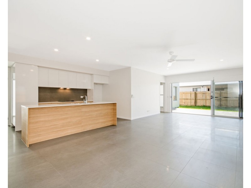 22 Esprit Crescent, Birtinya QLD 4575