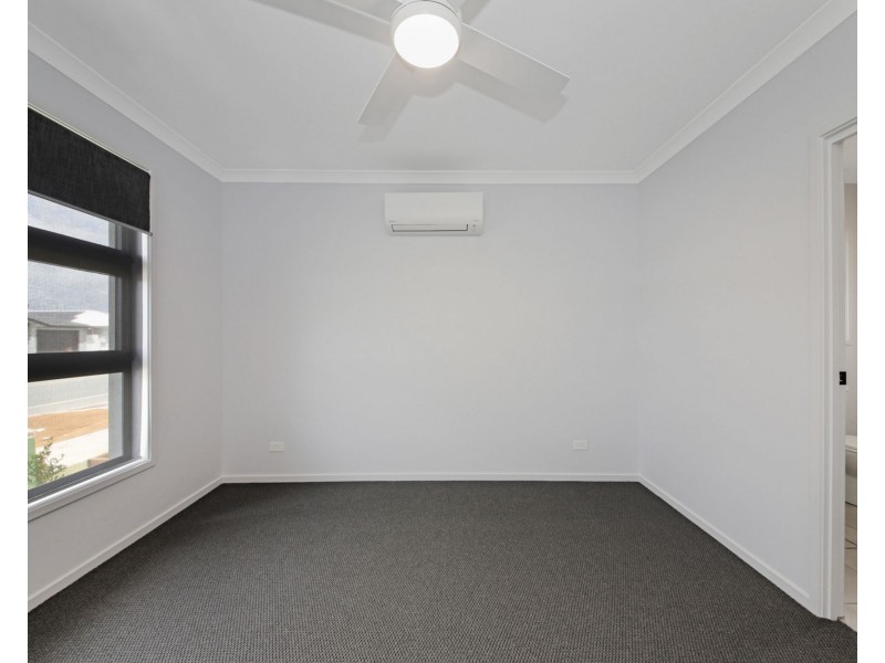 35 Jubilant Way, Palmview QLD 4553