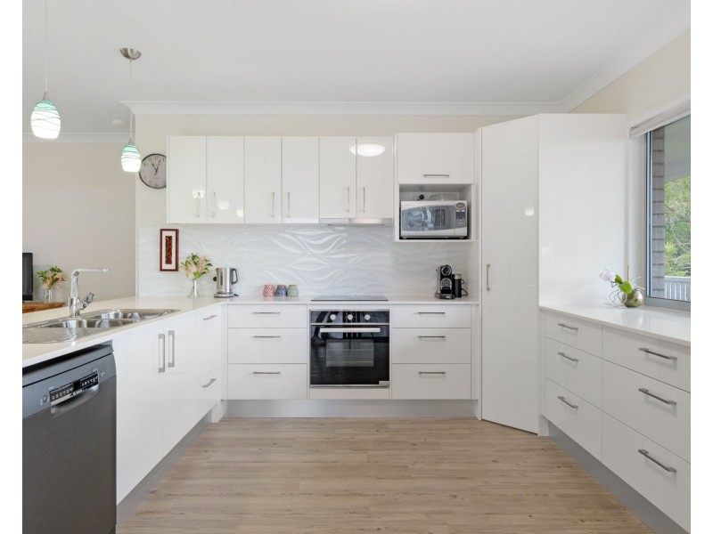 58 Cobbs Road, Woombye QLD 4559