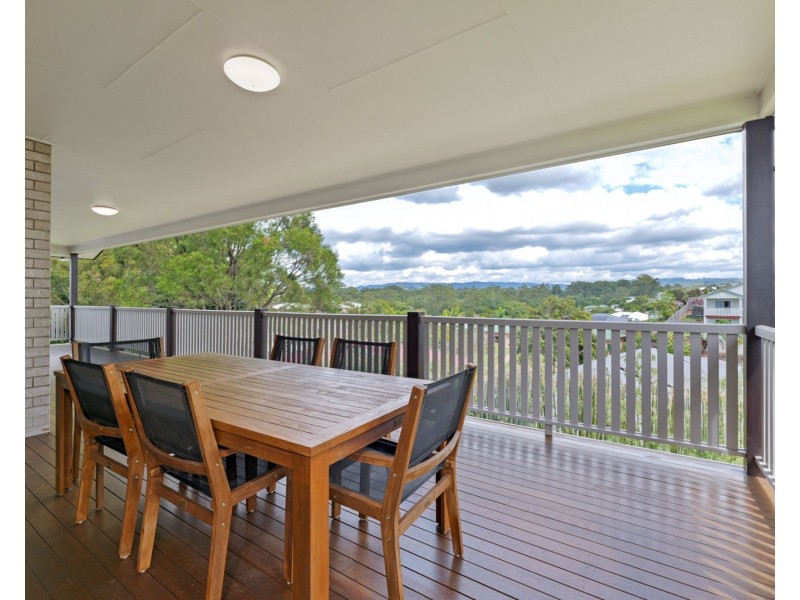 58 Cobbs Road, Woombye QLD 4559