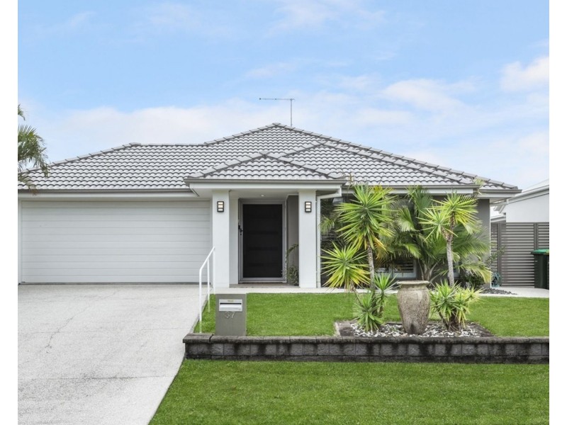 37 The Passage, Pelican Waters QLD 4551