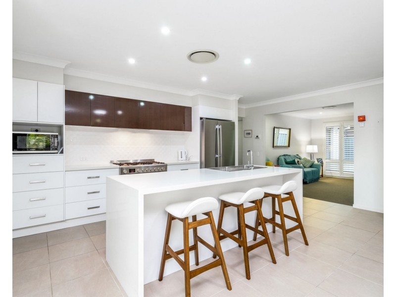 37 The Passage, Pelican Waters QLD 4551
