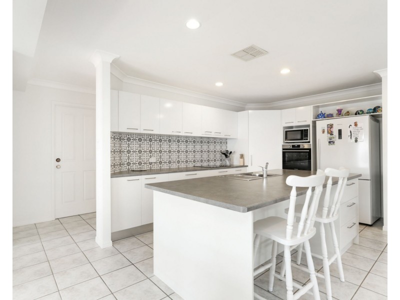 13 Bongaree Drive, Pelican Waters QLD 4551