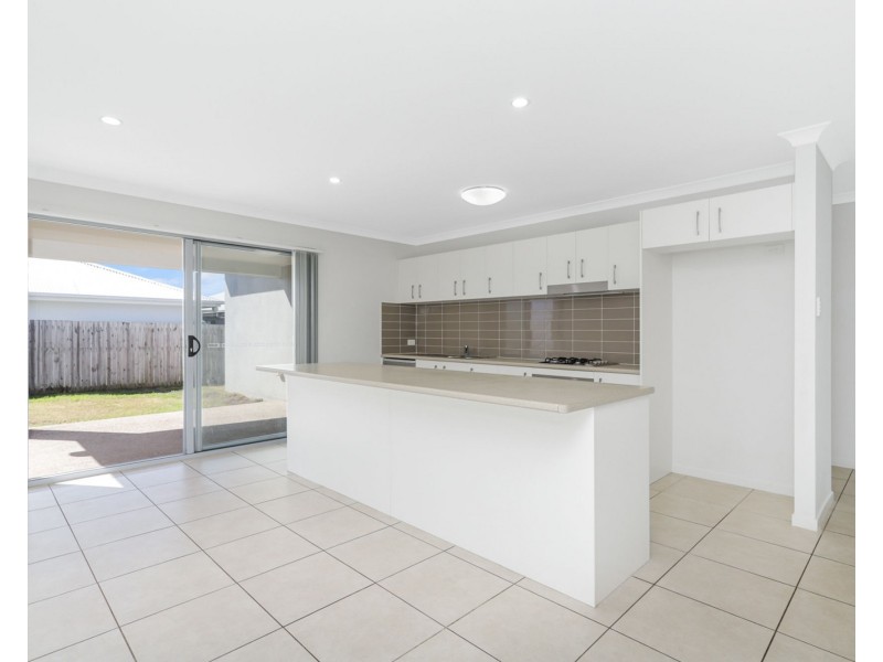 29 Pearl Crescent, Caloundra West QLD 4551