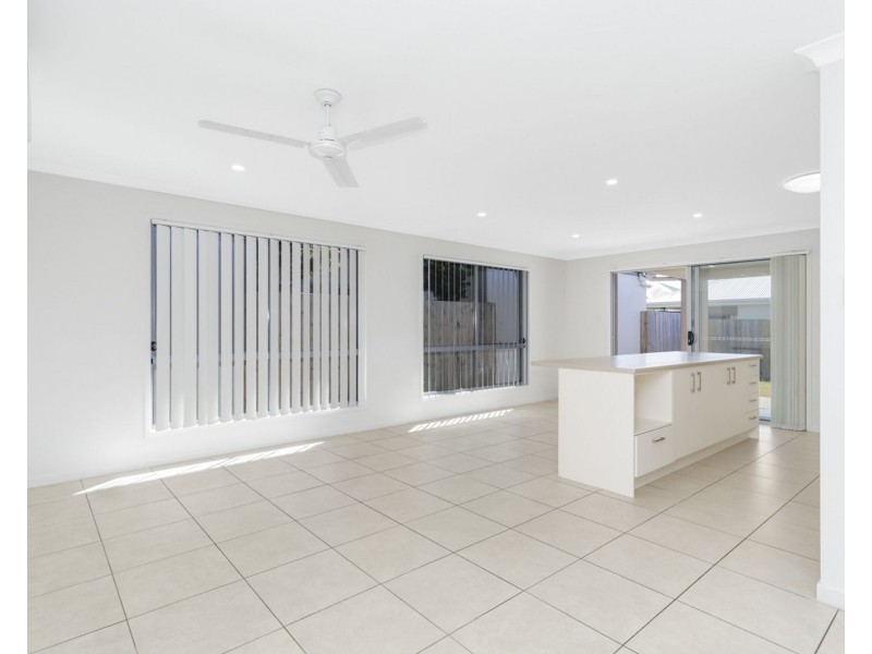 29 Pearl Crescent, Caloundra West QLD 4551