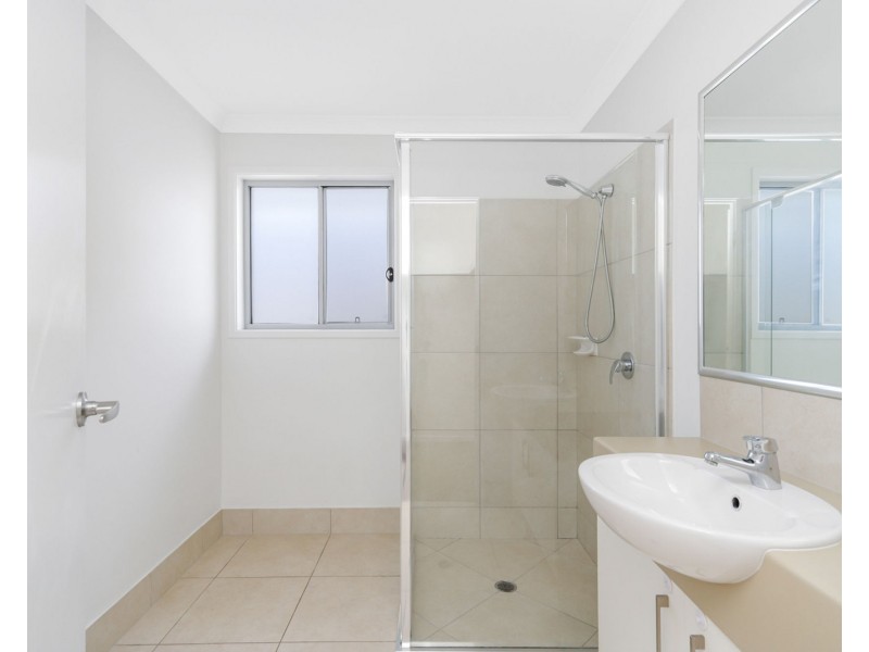 29 Pearl Crescent, Caloundra West QLD 4551