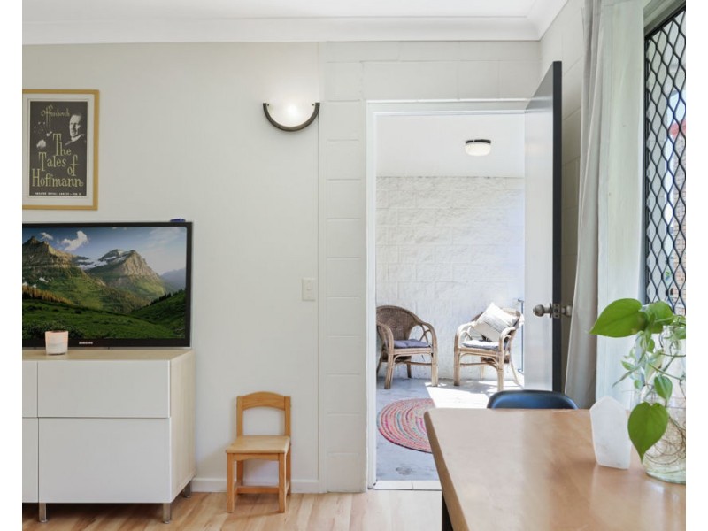 9/9 Beach Road, Maroochydore QLD 4558