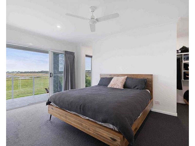 38 Parkway Terrace, Palmview QLD 4553