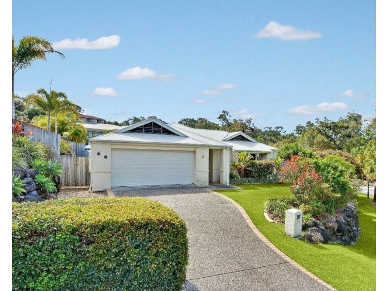 15 Hillside Court, Little Mountain QLD 4551