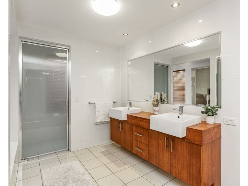 4/41 Mahogany Drive, Pelican Waters QLD 4551