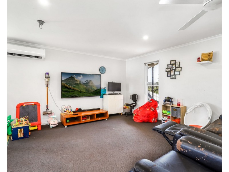 8 Dunnart Court, Burnside QLD 4560