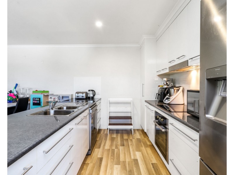 8 Dunnart Court, Burnside QLD 4560