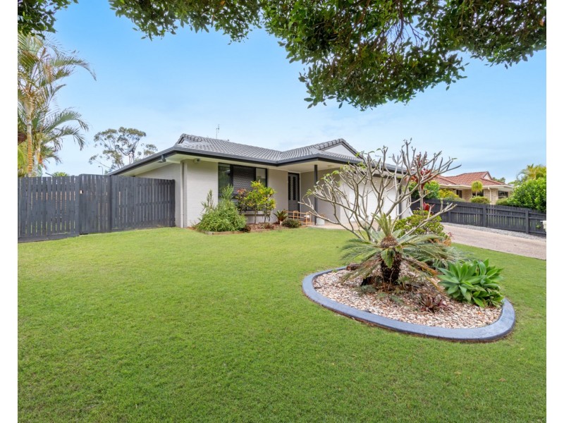 17 Livistona Crescent, Currimundi QLD 4551