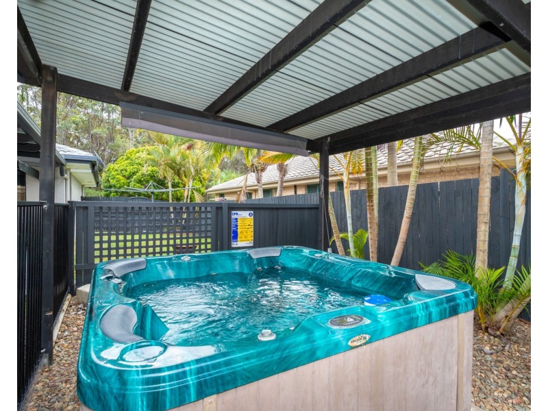 17 Livistona Crescent, Currimundi QLD 4551
