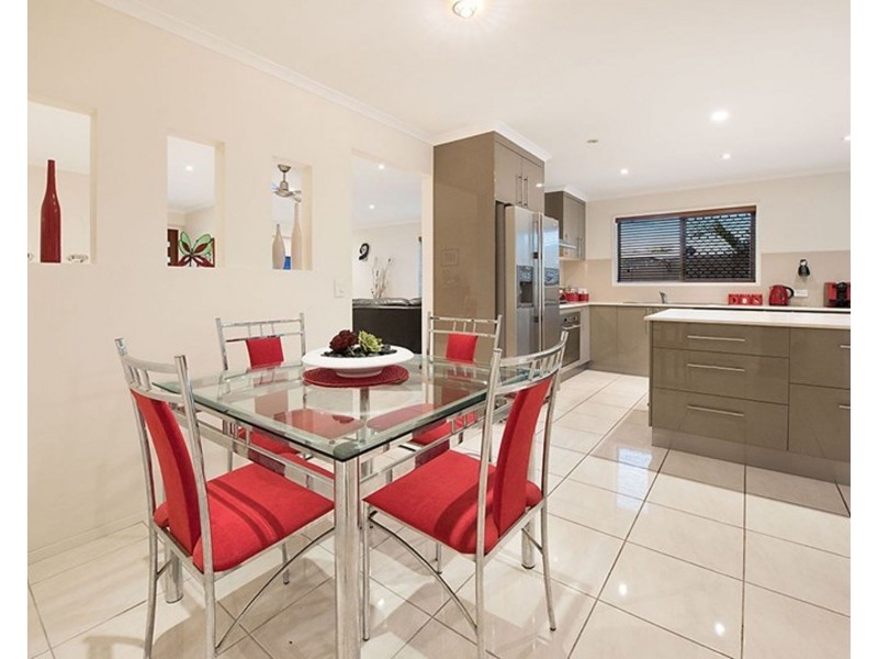 9 Watsonia Street, Maroochydore QLD 4558