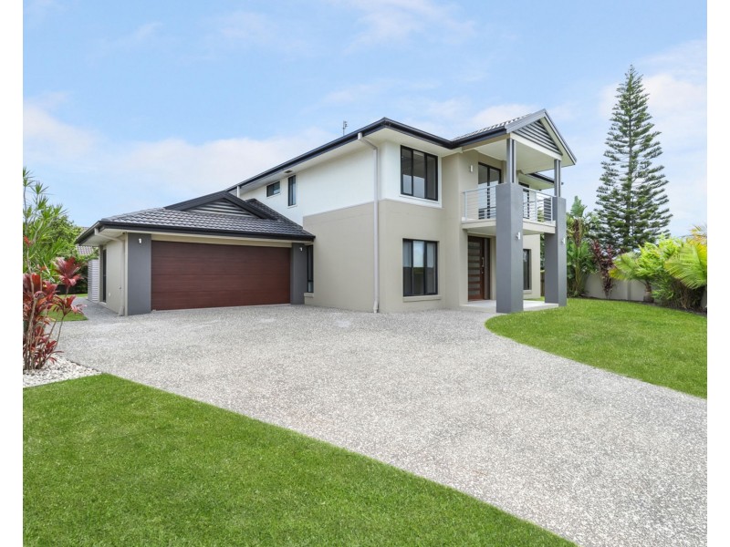 4 Whitehaven Way, Pelican Waters QLD 4551