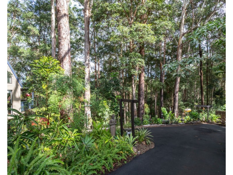 98 Towen Mount Road, Towen Mountain QLD 4560