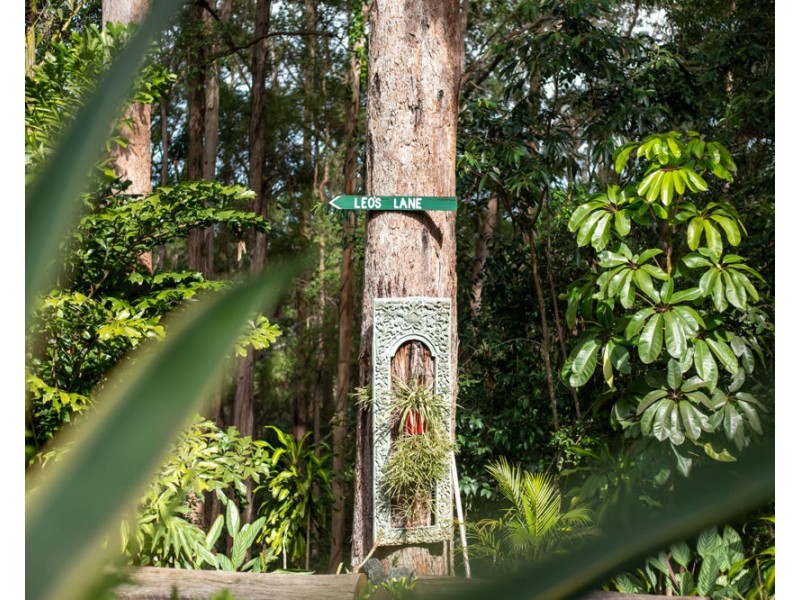 98 Towen Mount Road, Towen Mountain QLD 4560