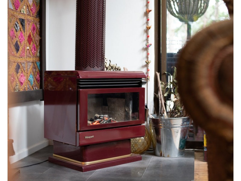 98 Towen Mount Road, Towen Mountain QLD 4560