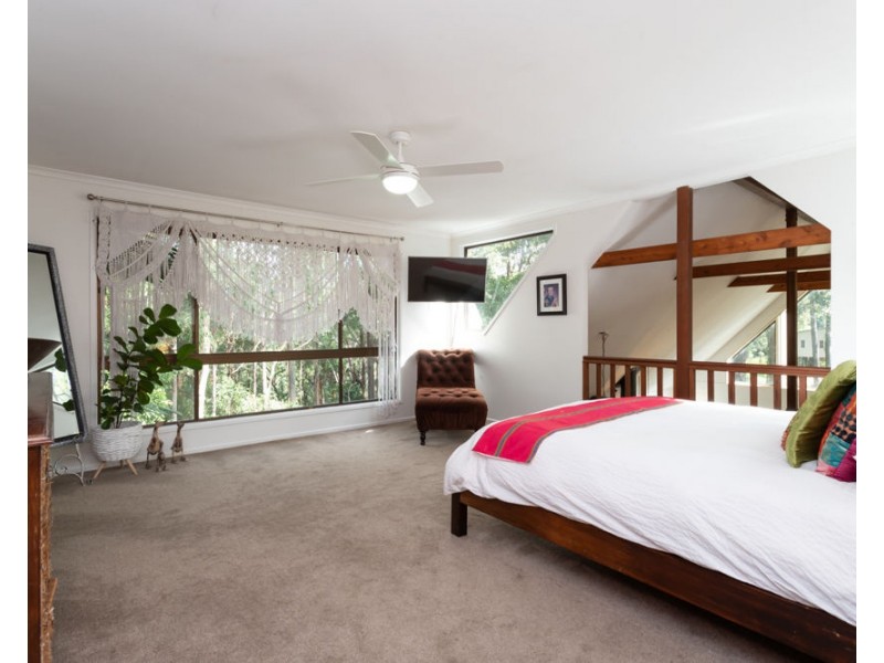 98 Towen Mount Road, Towen Mountain QLD 4560