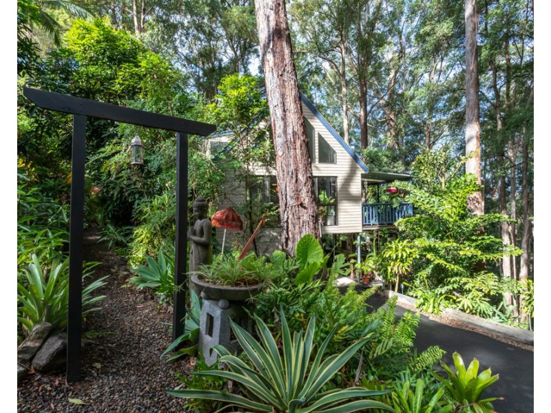 98 Towen Mount Road, Towen Mountain QLD 4560