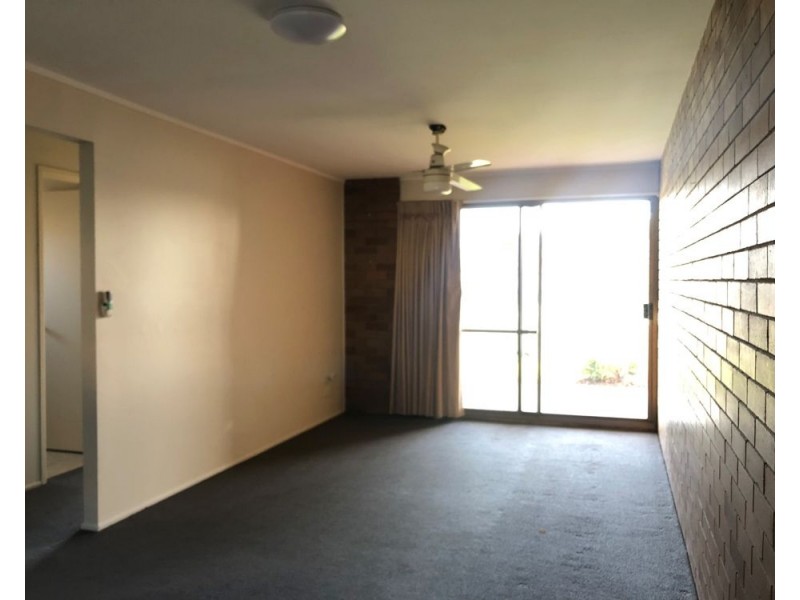 1/11 Goonawarra Drive, Mooloolaba QLD 4557