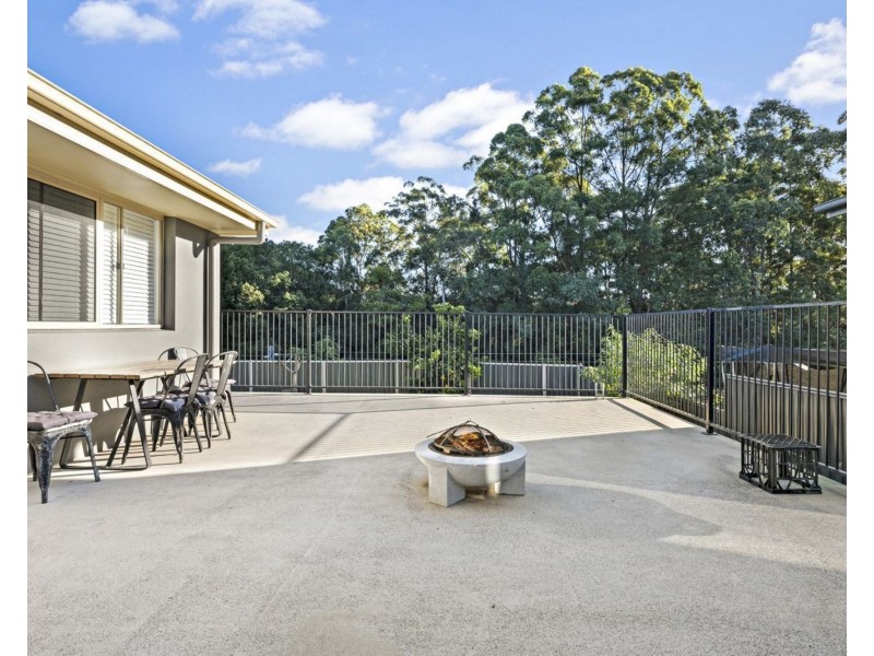 18 Holyn Close, Woombye QLD 4559