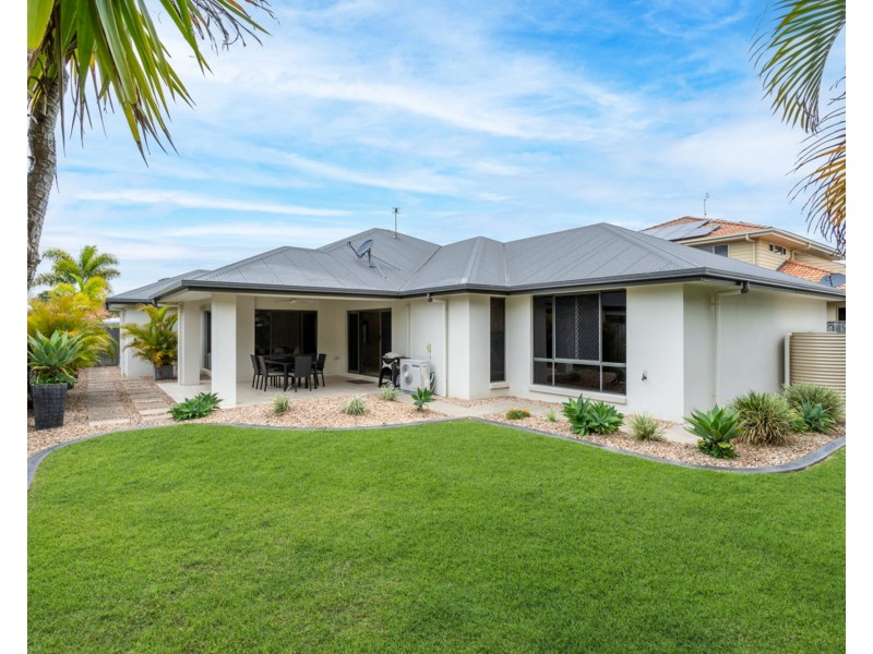 14 Saint Pauls Avenue, Pelican Waters QLD 4551