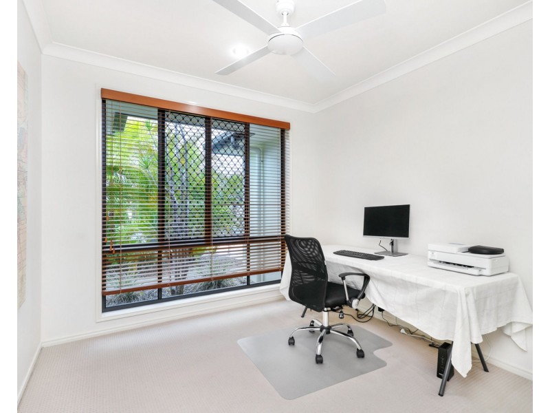 14 Saint Pauls Avenue, Pelican Waters QLD 4551