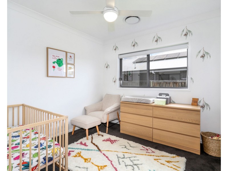 37 Maddock Avenue, Mooloolah Valley QLD 4553