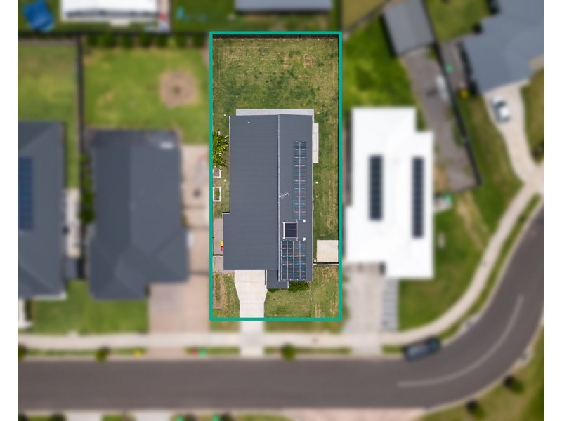 37 Maddock Avenue, Mooloolah Valley QLD 4553