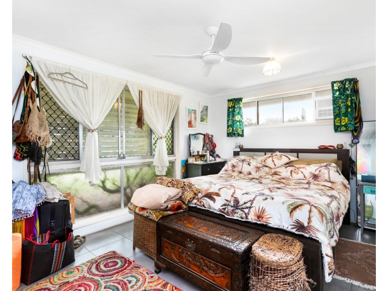 62 Lapoinya Crescent, Warana QLD 4575