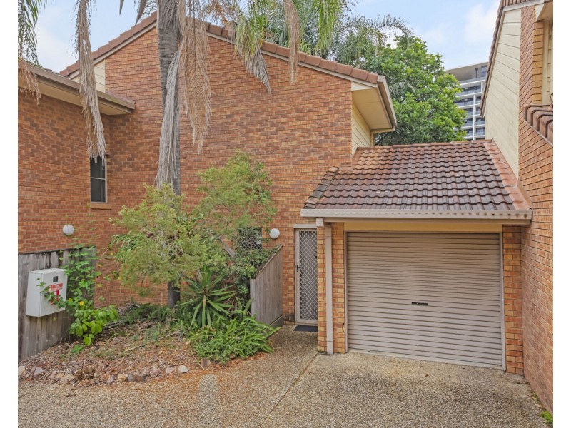 6/10 Mungar Street, Maroochydore QLD 4558