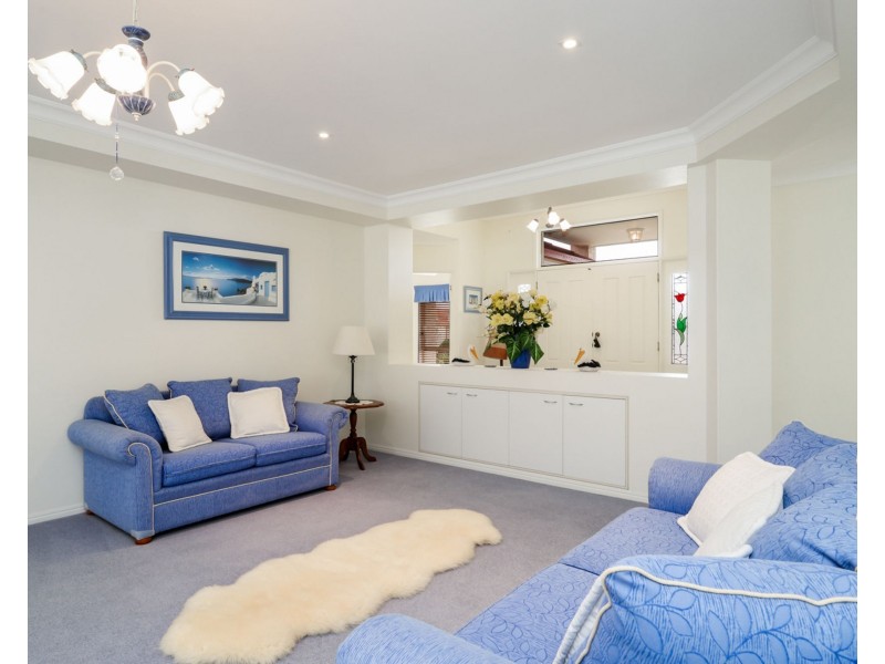 10 Schnappering Close, Pelican Waters QLD 4551