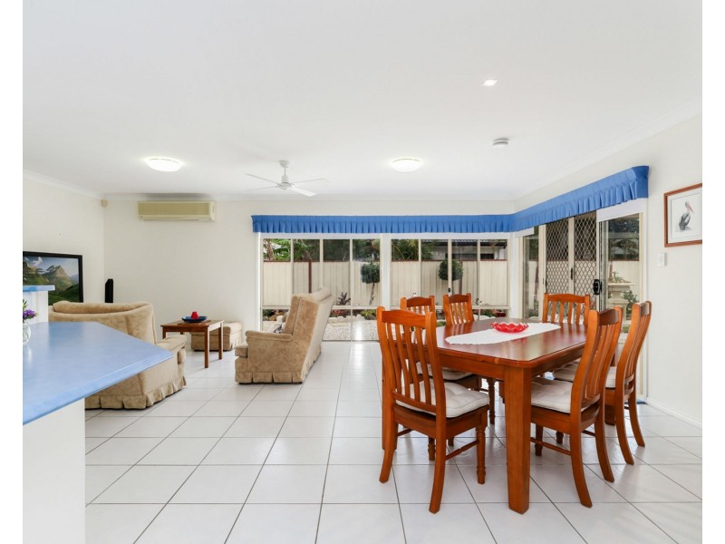 10 Schnappering Close, Pelican Waters QLD 4551