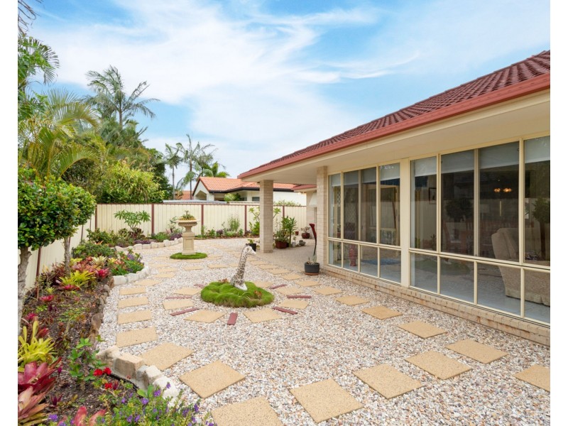 10 Schnappering Close, Pelican Waters QLD 4551