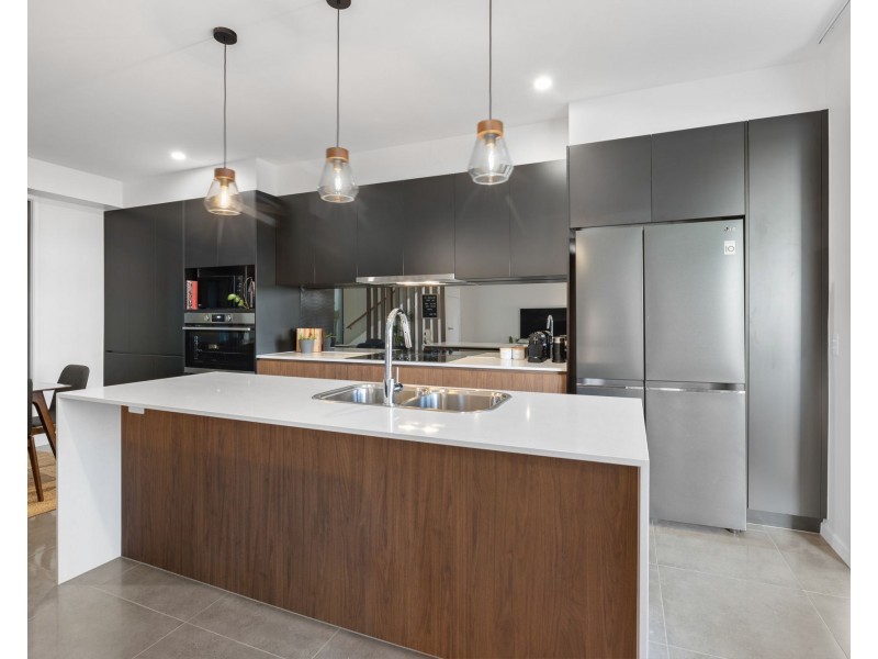 44 Spitfire Banks Drive, Pelican Waters QLD 4551