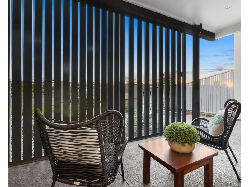 44 Spitfire Banks Drive, Pelican Waters QLD 4551
