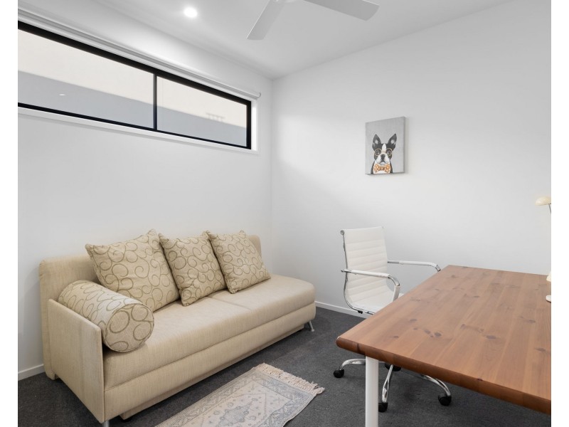 44 Spitfire Banks Drive, Pelican Waters QLD 4551