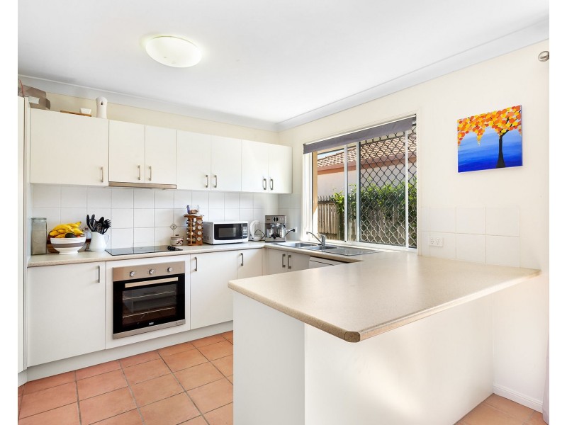 35 Bernheid Crescent, Sippy Downs QLD 4556