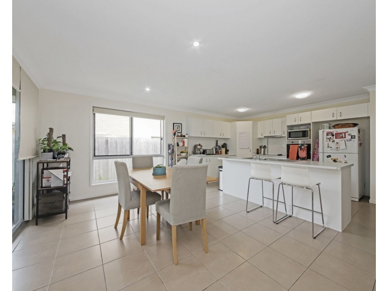 24 Forest View Way, Little Mountain QLD 4551