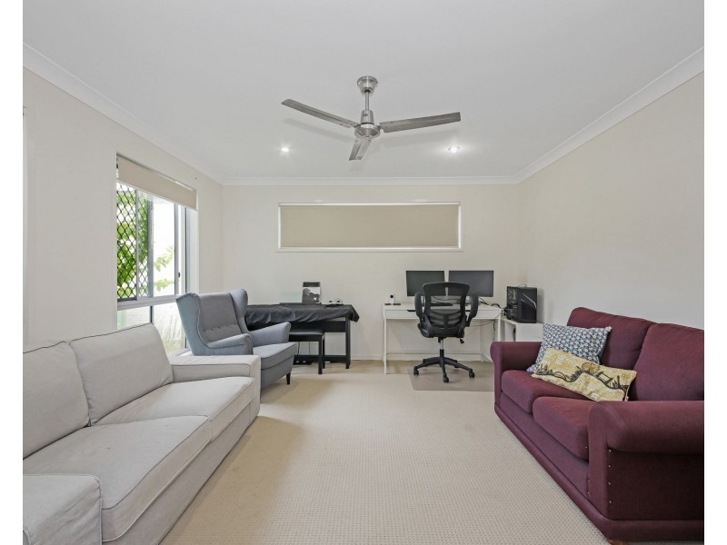 24 Forest View Way, Little Mountain QLD 4551