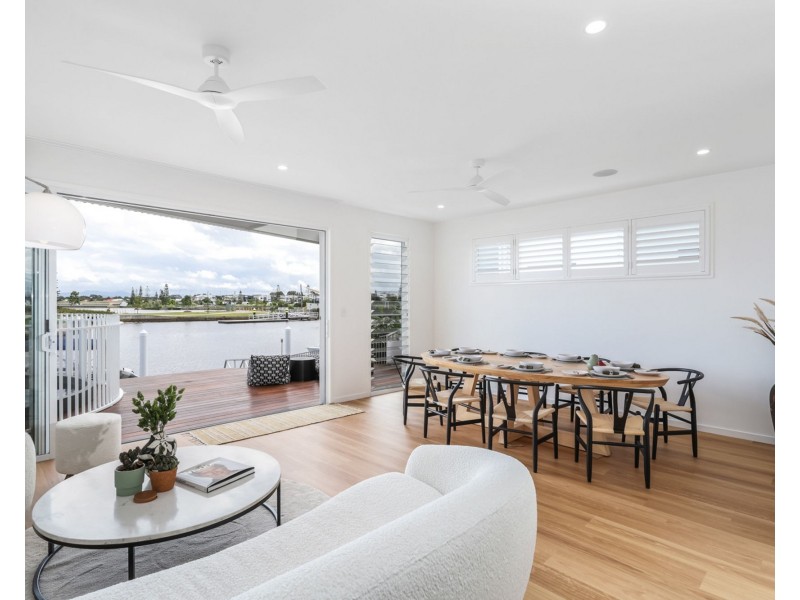 76 Marina View Drive, Pelican Waters QLD 4551