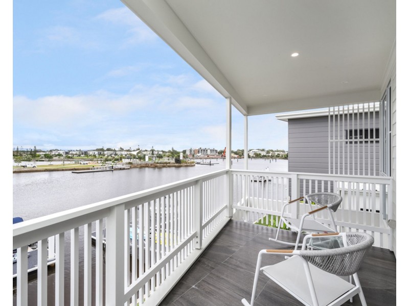 76 Marina View Drive, Pelican Waters QLD 4551