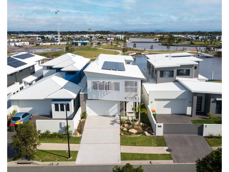 76 Marina View Drive, Pelican Waters QLD 4551