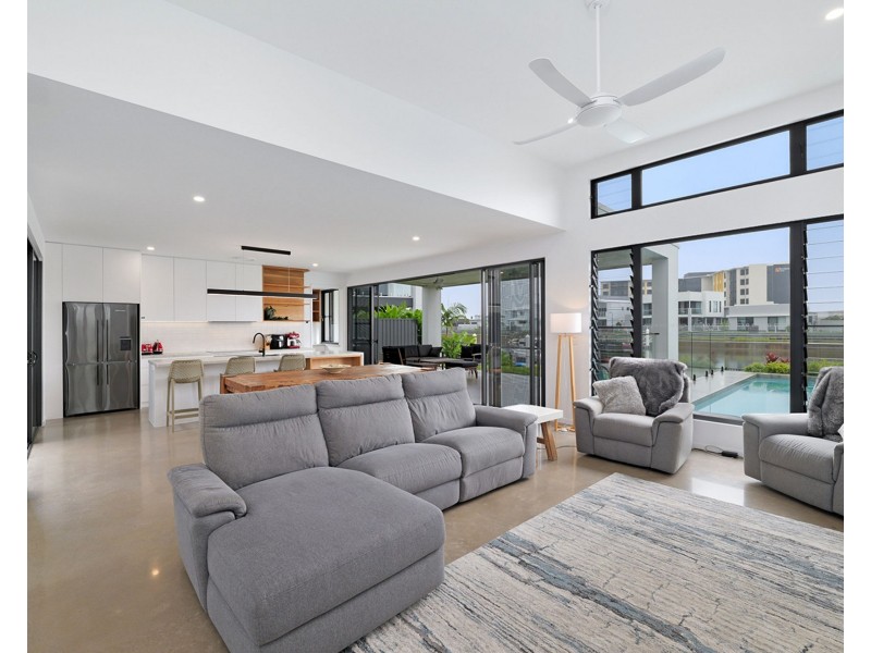 115 Bells Esplanade, Pelican Waters QLD 4551